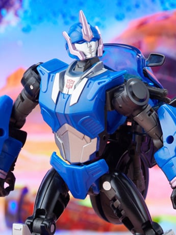 Transformers: Legacy Deluxe Arcee Gallery Image 2