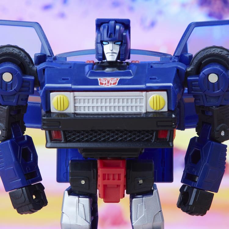 Transformers: Legacy Deluxe Skids Gallery Image 6