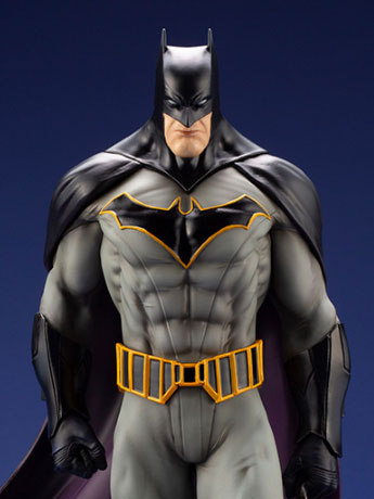 Batman: Last Knight on Earth ArtFX Batman Statue Gallery Image 2