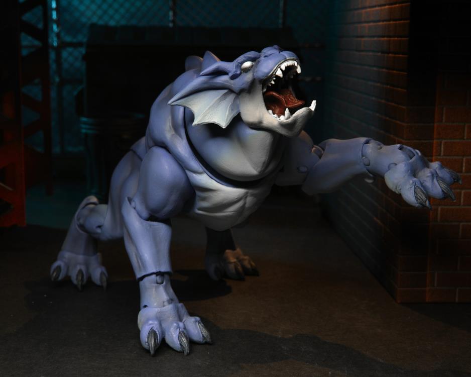 Disney's Gargoyles Ultimate Bronx Action Figure Gallery Image 6