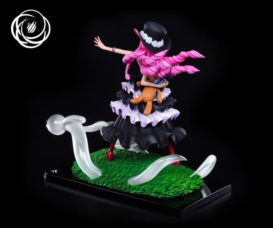 One Piece Ikigai #4 Perona 1/6 Scale Statue Gallery Image 6