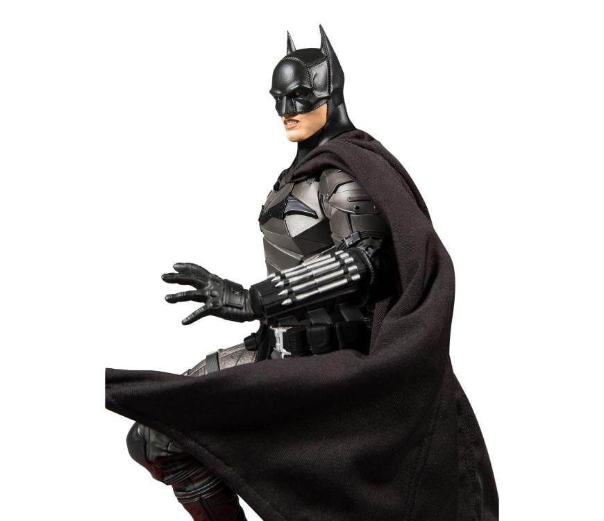 The Batman 1/6 Scale Statue Gallery Image 5
