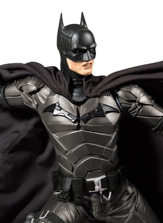 The Batman 1/6 Scale Statue Gallery Image 4