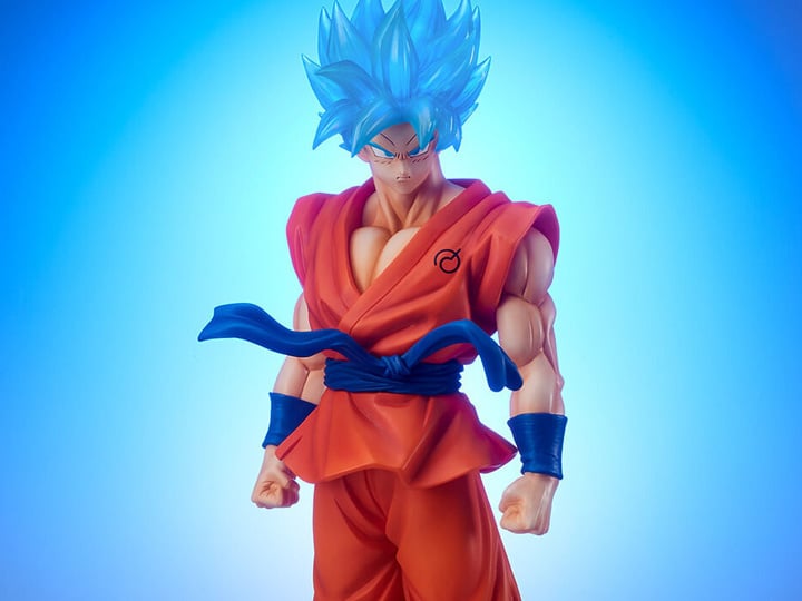 Dragon Ball Super Gigantic Series Super Saiyan God Super Saiyan Goku (Clear Ver.) Exclusive Gallery Image 1