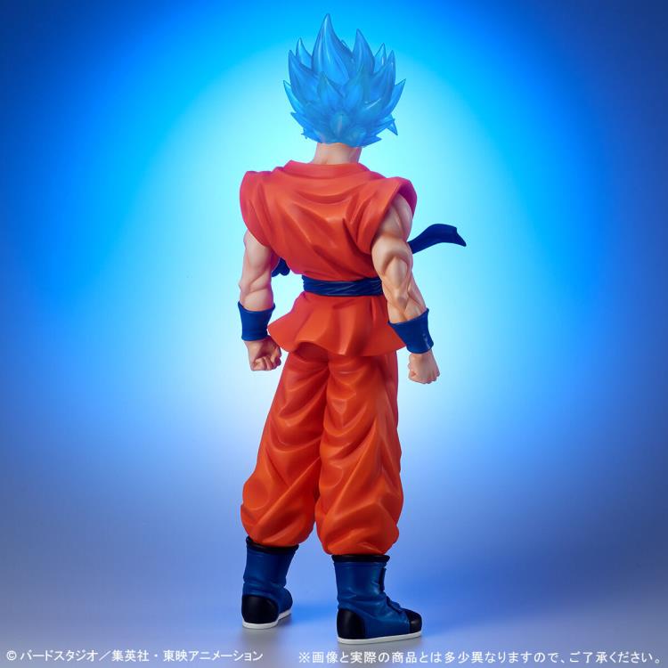 Dragon Ball Super Gigantic Series Super Saiyan God Super Saiyan Goku (Clear Ver.) Exclusive Gallery Image 6