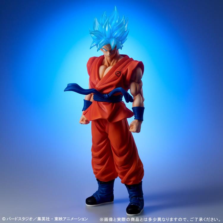 Dragon Ball Super Gigantic Series Super Saiyan God Super Saiyan Goku (Clear Ver.) Exclusive Gallery Image 4