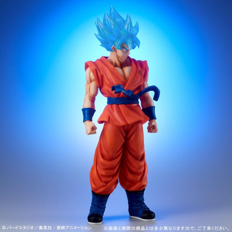 Dragon Ball Super Gigantic Series Super Saiyan God Super Saiyan Goku (Clear Ver.) Exclusive Gallery Image 5