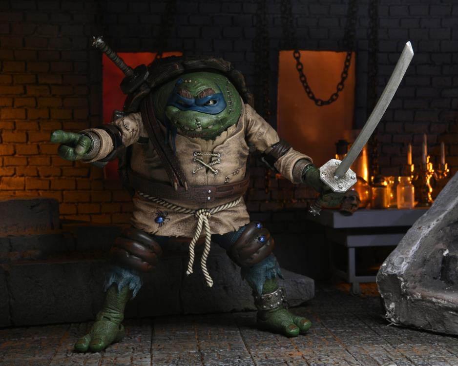 Universal Monsters x Teenage Mutant Ninja Turtles Ultimate Leonardo as The Hunchback Gallery Image 3