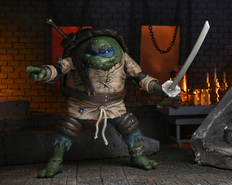 Universal Monsters x Teenage Mutant Ninja Turtles Ultimate Leonardo as The Hunchback Gallery Image 6