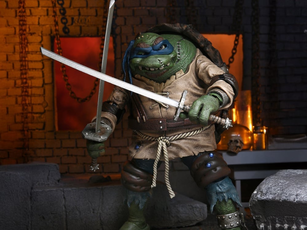 Universal Monsters x Teenage Mutant Ninja Turtles Ultimate Leonardo as The Hunchback Gallery Image 1
