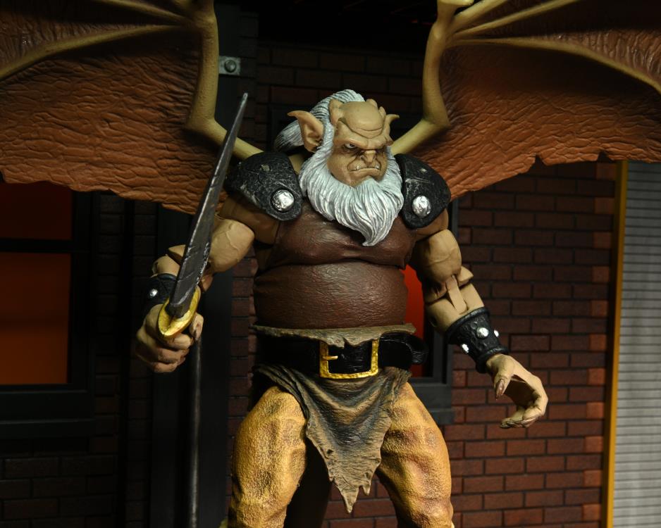 Disney's Gargoyles Ultimate Hudson Action Figure Gallery Image 5
