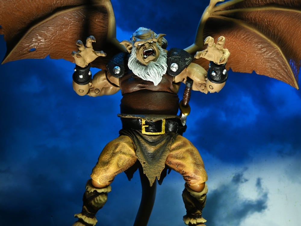 Disney's Gargoyles Ultimate Hudson Action Figure Gallery Image 1