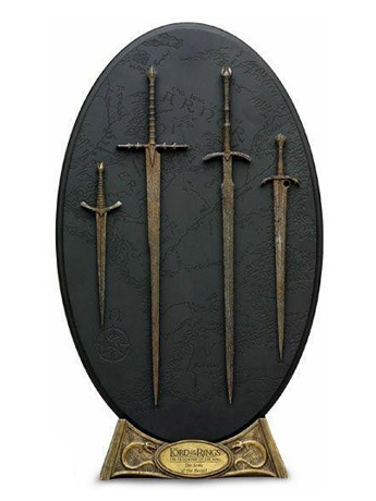 The Lord of the Rings The Arms of the Nazgul 1/6 Scale Display Gallery Image 2