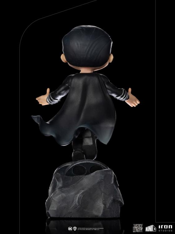 Justice League MiniCo Superman (Black Suit) Gallery Image 6