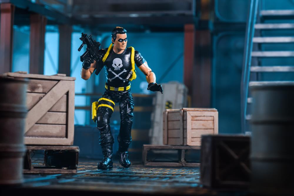 Eagle Force 4" Black Terror BBTS Exclusive Figure Gallery Image 3