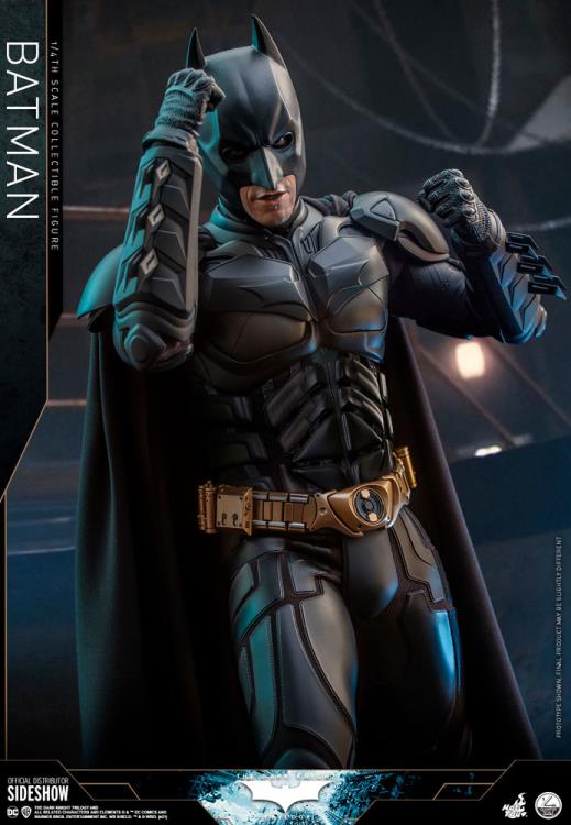 The Dark Knight Trilogy QS019 Batman 1/4th Scale Collectible Figure Gallery Image 11