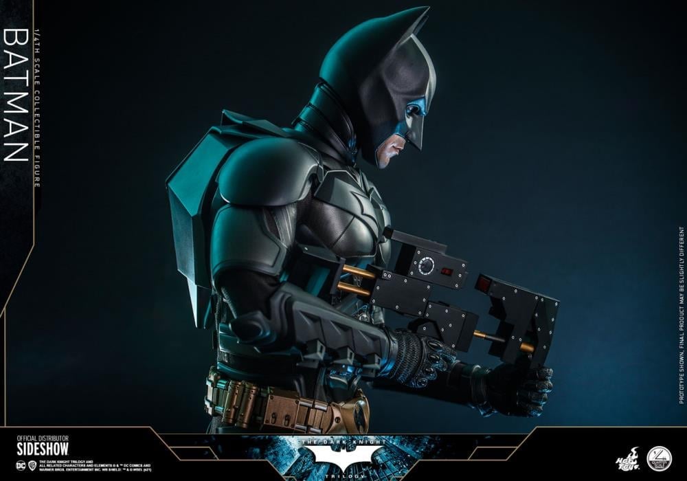 The Dark Knight Trilogy QS019 Batman 1/4th Scale Collectible Figure Gallery Image 17