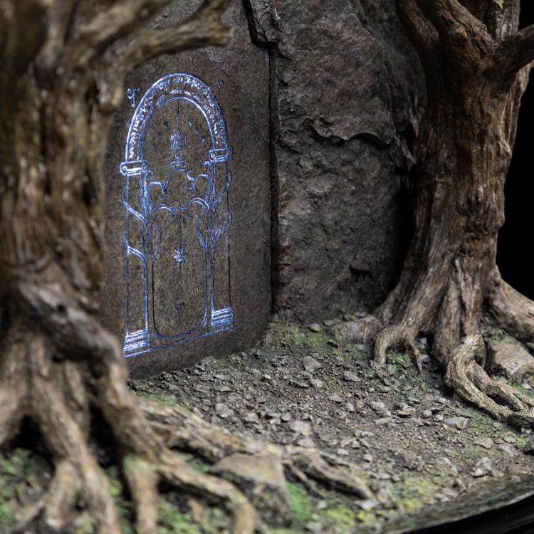 The Lord of the Rings Doors of Durin Statue Gallery Image 11