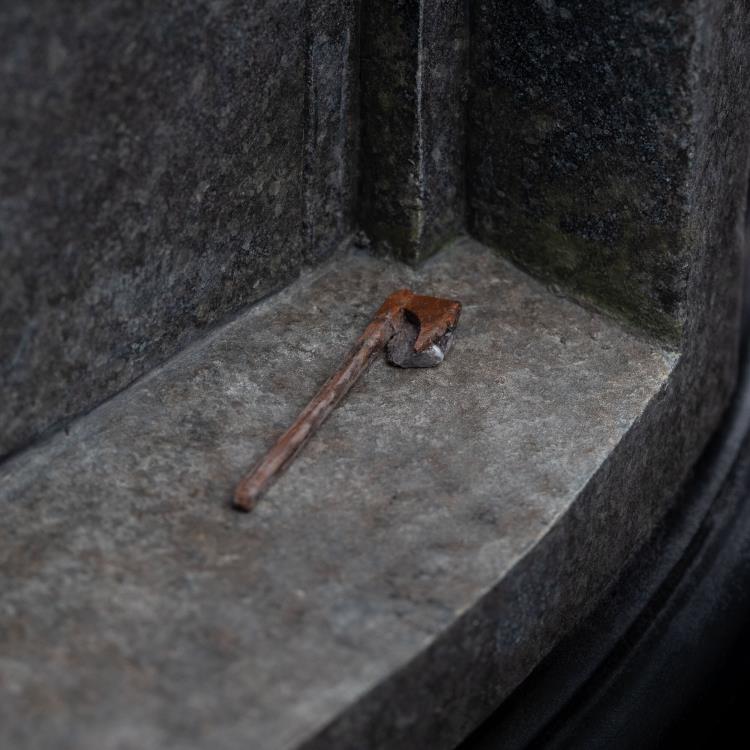 The Lord of the Rings Doors of Durin Statue Gallery Image 13