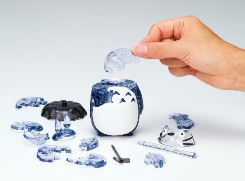 My Neighbor Totoro Totoro (Grey) 42-Piece 3D Crystal Puzzle Gallery Image 3