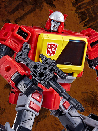 Transformers War for Cybertron: Kingdom Voyager Blaster Gallery Image 2