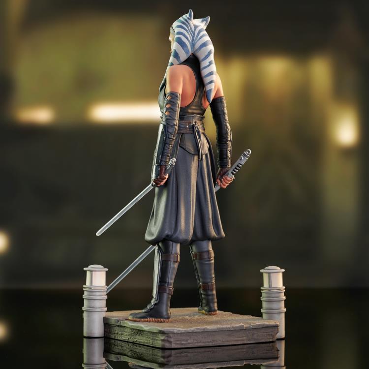 The Mandalorian Premier Collection Ahsoka Tano (Season 2) 1/7 Scale Limited Edition Statue Gallery Image 5