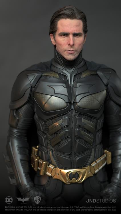 The Dark Knight Rises Hyperreal Batman 1/3 Scale Statue Gallery Image 15