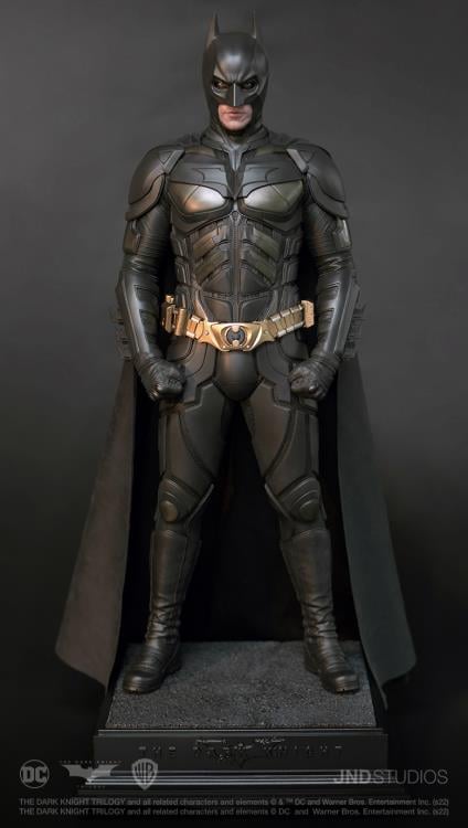 The Dark Knight Rises Hyperreal Batman (Dual Ver.) 1/3 Scale Statue Gallery Image 23
