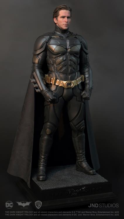 The Dark Knight Rises Hyperreal Batman (Dual Ver.) 1/3 Scale Statue Gallery Image 30