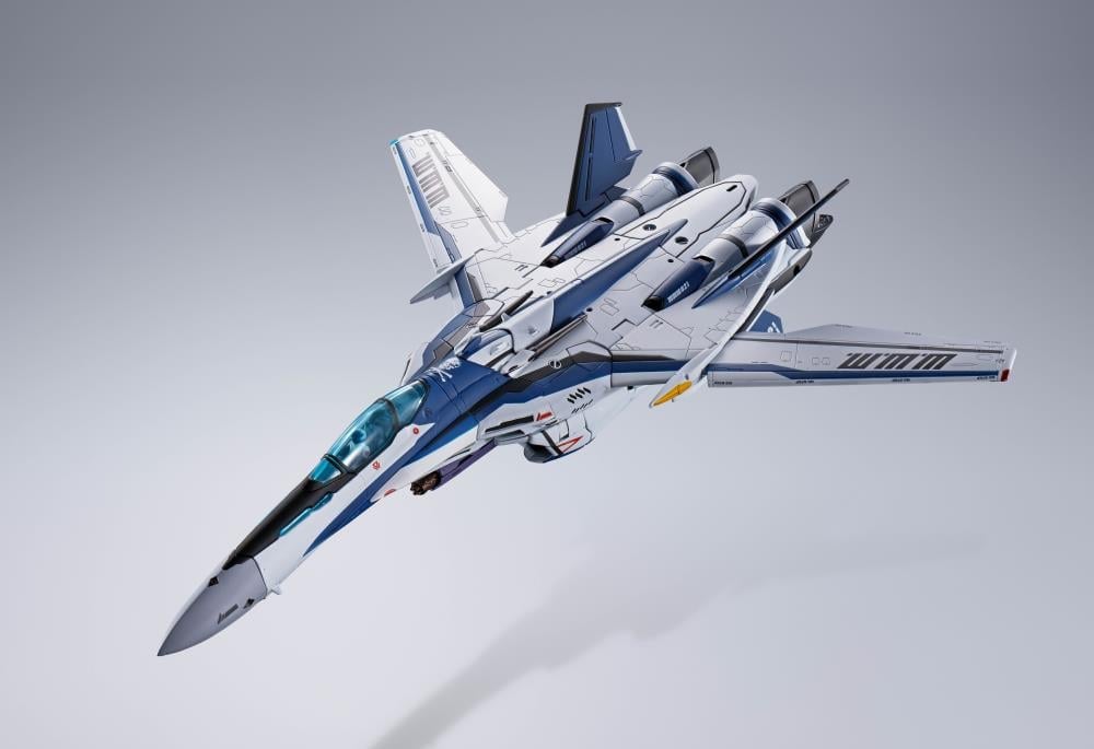 Macross Frontier DX Chogokin VF-25 Messiah Valkyrie (Worldwide Anniversary Ver.) Gallery Image 13