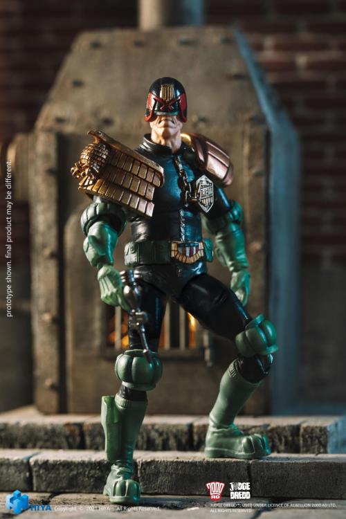 2000 AD Exquisite Mini Series Judge Dredd 1:18 Scale PX Previews Exclusive Figure Gallery Image 5
