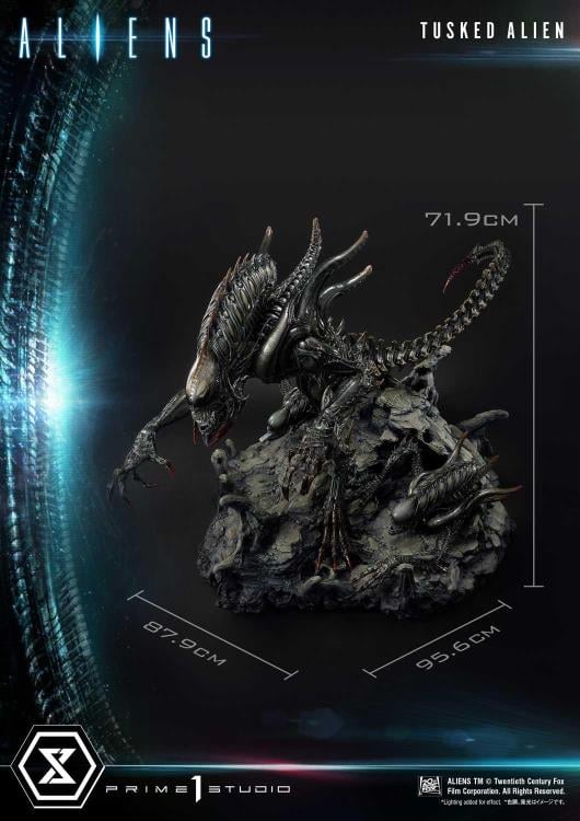 Aliens Premium Masterline Tusked Alien Statue Gallery Image 9