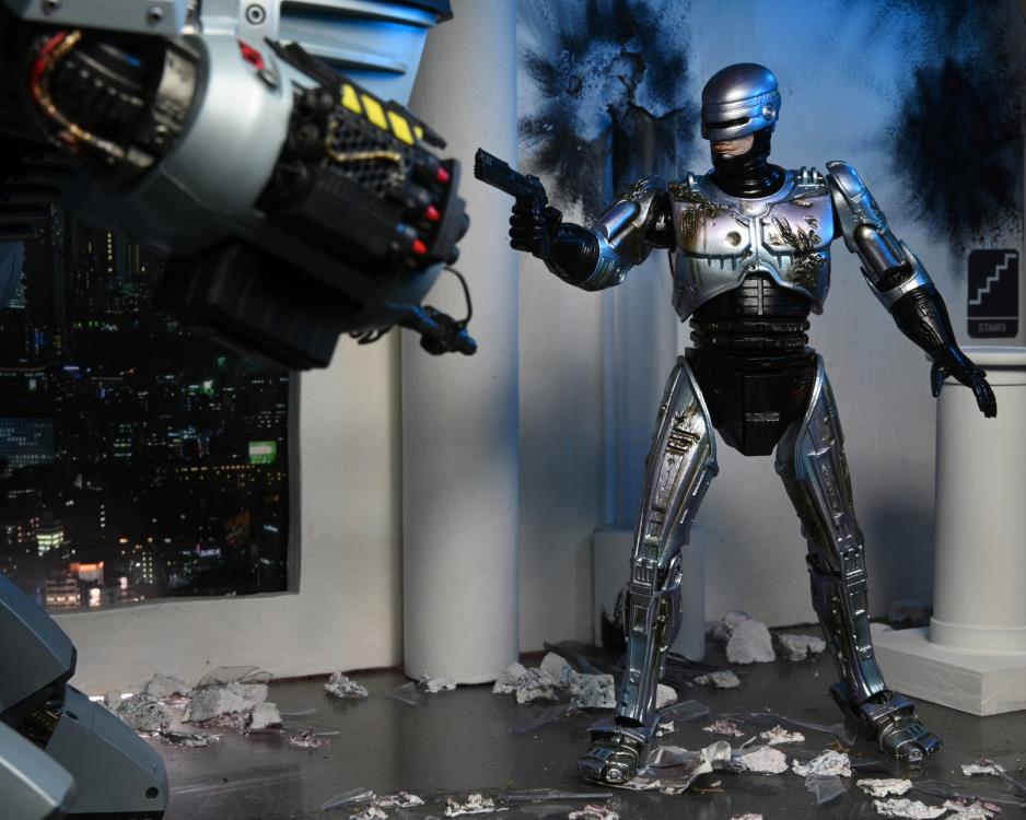 RoboCop Ultimate Battle Damaged RoboCop with Chair Gallery Image 21