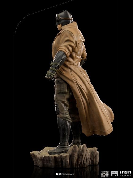 Zack Snyder's Justice League Knightmare Batman 1/10 Art Scale Statue Gallery Image 5