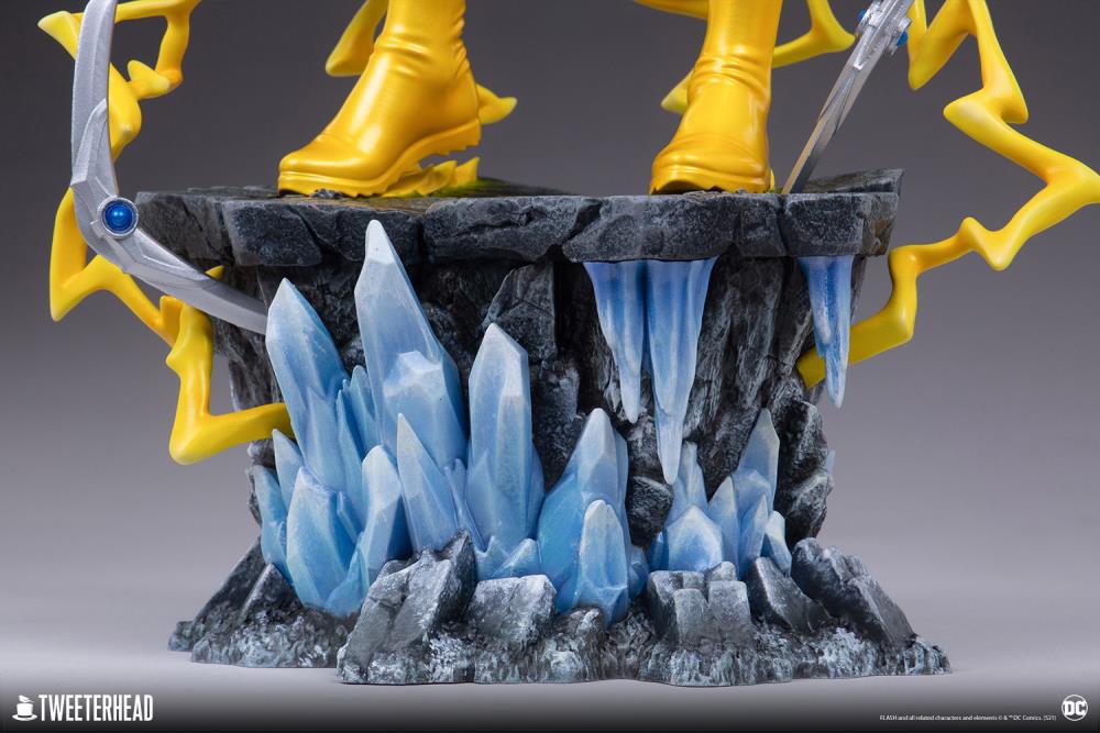DC Comics The Flash 1/6 Scale Maquette Gallery Image 15