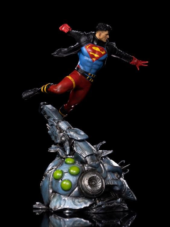 DC Comics Series #7 Superboy 1/10 Art Scale Limited Edition Statue Gallery Image 5