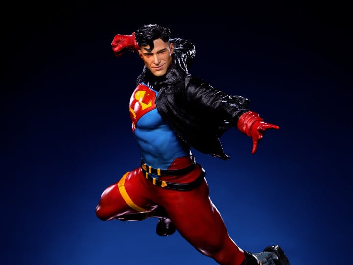 DC Comics Series #7 Superboy 1/10 Art Scale Limited Edition Statue Gallery Image 1
