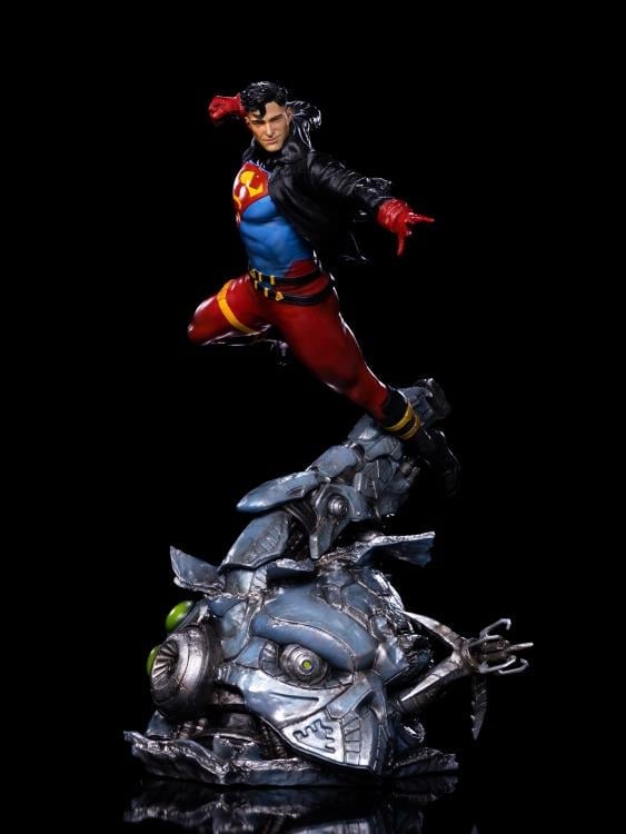 DC Comics Series #7 Superboy 1/10 Art Scale Limited Edition Statue Gallery Image 3