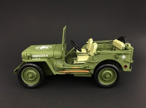 US Army Vehicle (Green) 1/18 Scale Die-Cast Replica Gallery Image 4