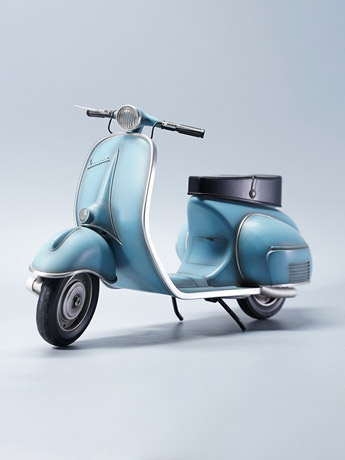 Scooter 1/6 Scale Vehicle (Blue) Gallery Image 2