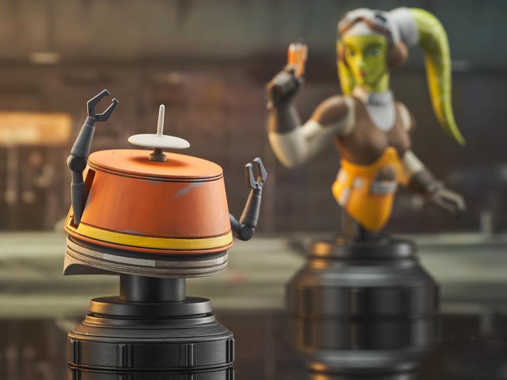 Star Wars Rebels Hera and Chopper 1/7 Scale Limited Edition Bust Set Gallery Image 12