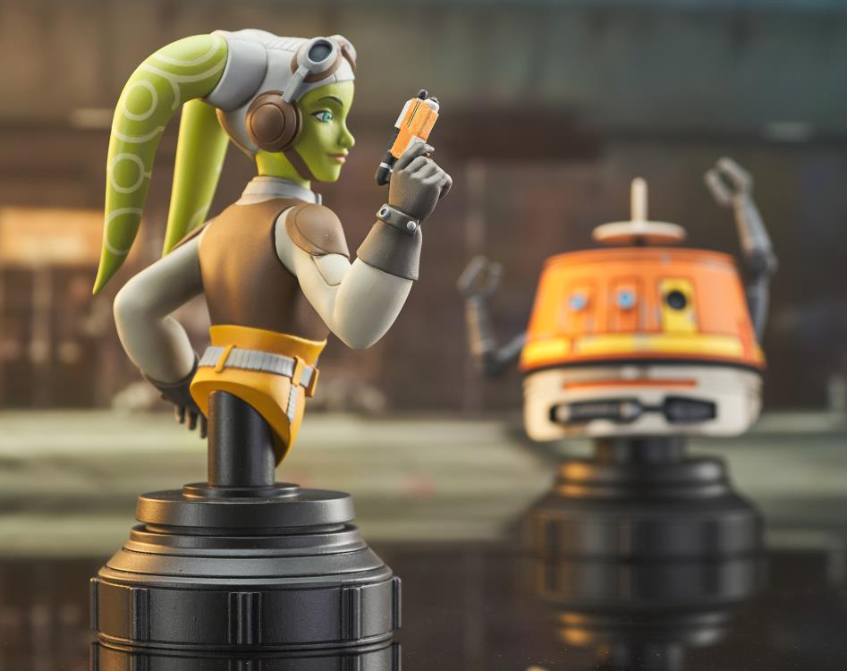 Star Wars Rebels Hera and Chopper 1/7 Scale Limited Edition Bust Set Gallery Image 6