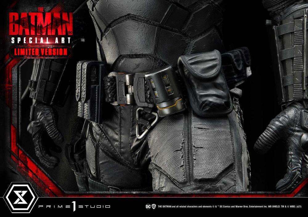 The Batman Museum Masterline Batman (Special Art Edition) 1/3 Scale Limited Version Statue Gallery Image 22