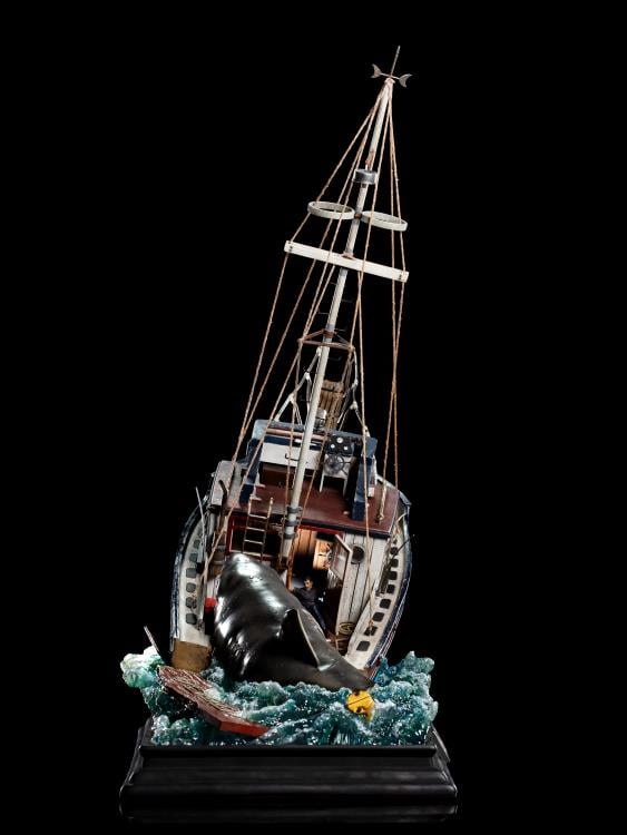 Jaws Attack 1/20 Demi Art Scale Limited Edition Statue Gallery Image 8