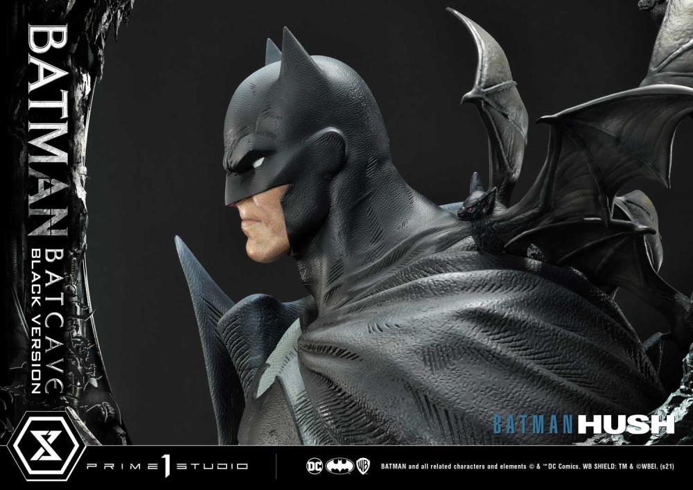 Batman: Hush Museum Masterline Batman (Batcave Black Ver.) 1/3 Scale Statue Gallery Image 29