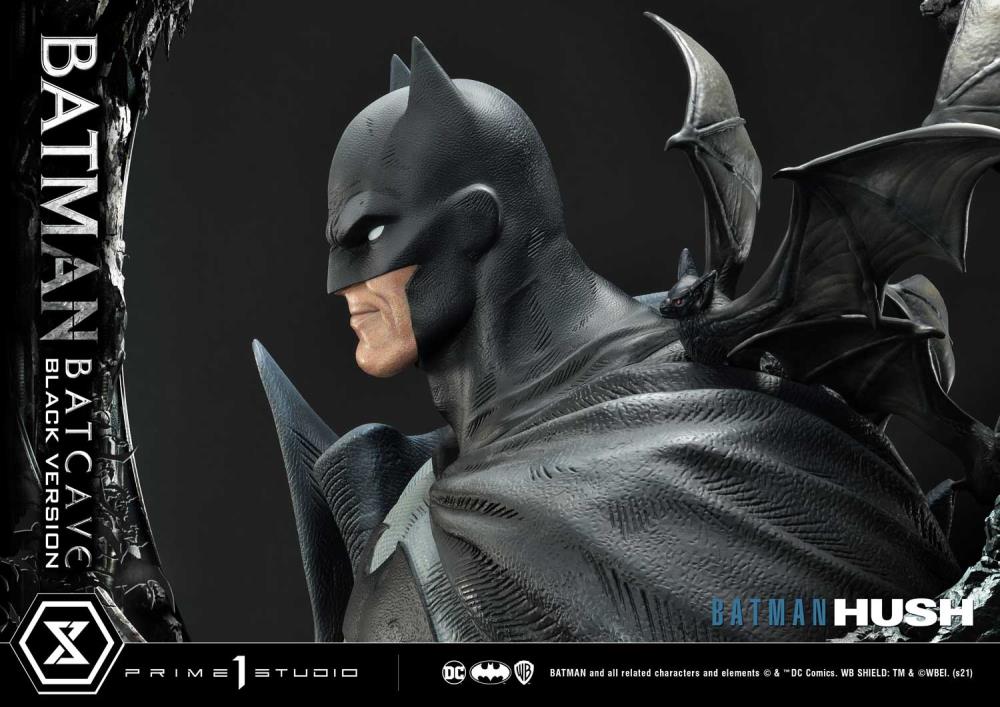 Batman: Hush Museum Masterline Batman (Batcave Black Ver.) 1/3 Scale Statue Gallery Image 31