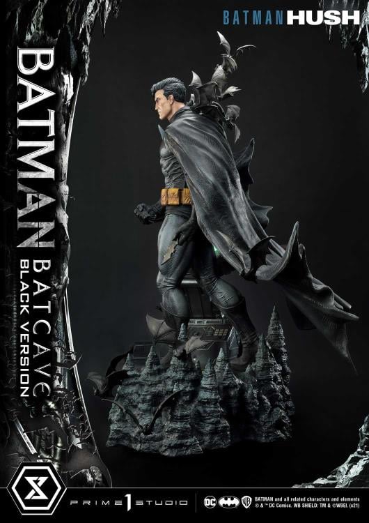 Batman: Hush Museum Masterline Batman (Batcave Black Ver.) 1/3 Scale Statue Gallery Image 18