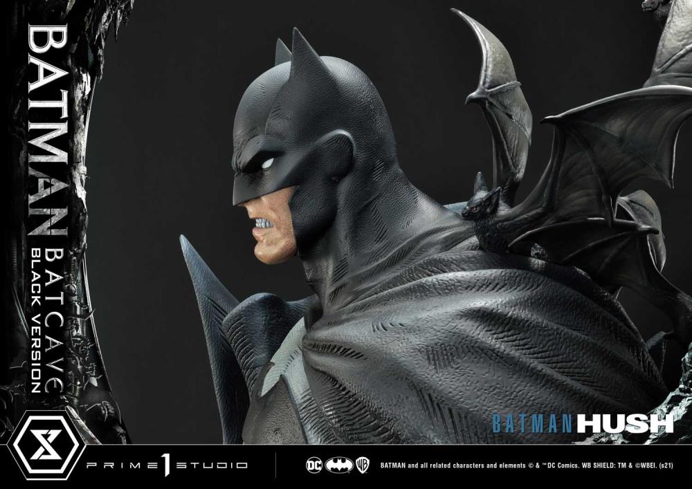 Batman: Hush Museum Masterline Batman (Batcave Black Ver.) 1/3 Scale Statue Gallery Image 30