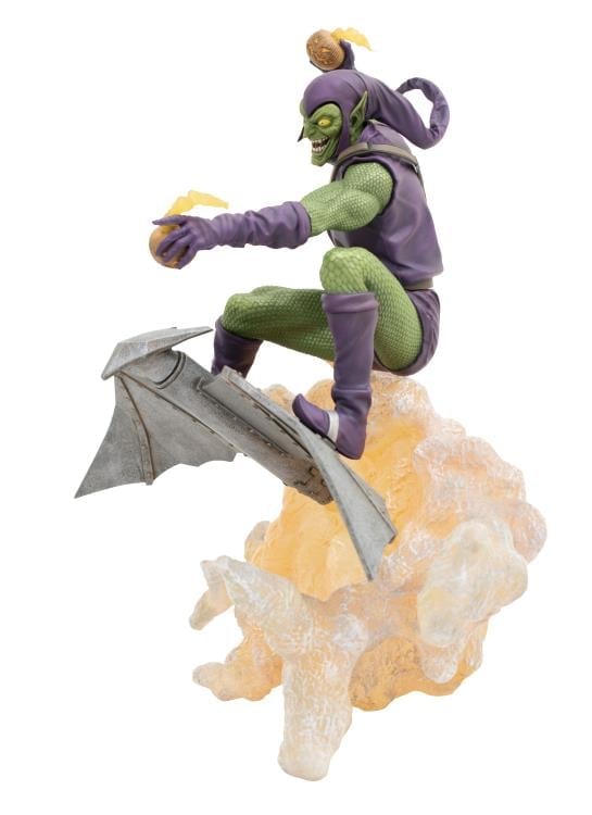 Marvel Gallery Green Goblin Figure Diorama Gallery Image 4