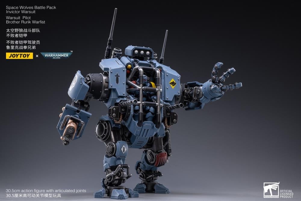 Warhammer 40K Space Wolves Invictor Warsuit 1/18 Scale Mecha Figure Set Gallery Image 7